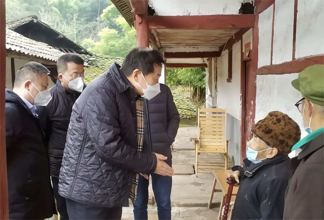 四川省凯发K8集团党委书记、董事长任丁率队赴嘉陵区开展帮扶工作